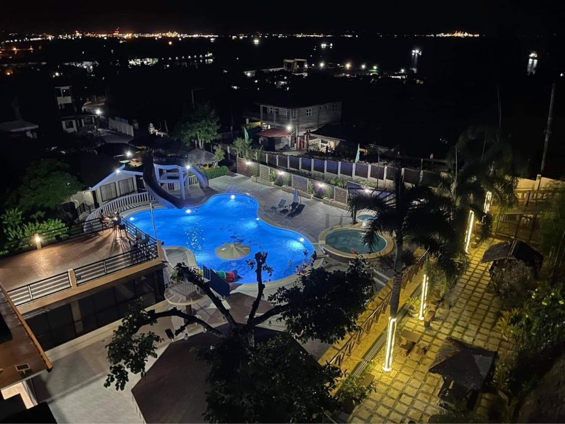 Seascape Resort Batangas Bagian luar foto