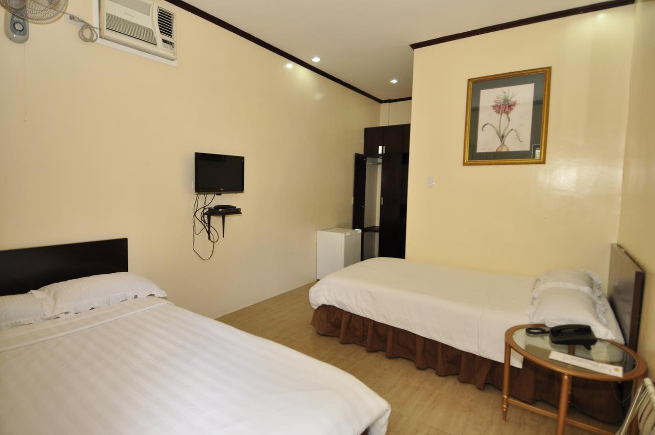 Seascape Resort Batangas Bagian luar foto
