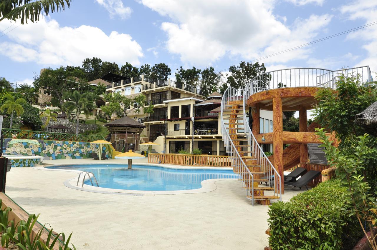 Seascape Resort Batangas Bagian luar foto